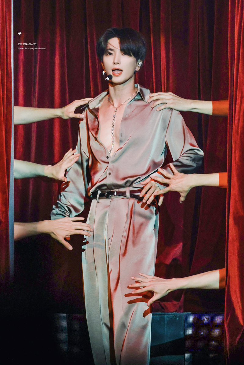 teuknamana's tweet photo. 🇰🇷｜260725｜2026 83z Fancon Tour [1983] in SEL D2

불금 Re-edit &amp; Extend Ver.🩰

#superjunior #슈퍼주니어 #leeteuk #heechul #이특 #희철 #83z https://t.co/jLlbKOF0BW
