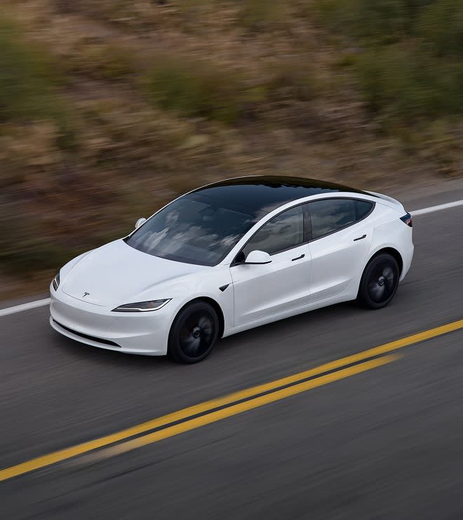 MachinXplora's tweet photo. ⚡Tesla  Model 3
One of the EVs that helped push electric cars into the mainstream.

321 mi range (EPA est.)
0-60mph in 5.8s
24 cu ft cargo

Would you choose the Model 3 over a petrol sedan? 👀 https://t.co/EdGXVgU8fK

#Tesla #Model3 #EV #ElectricCars  #CarTech #MachinXplora https://t.co/vMCMkDjYWa