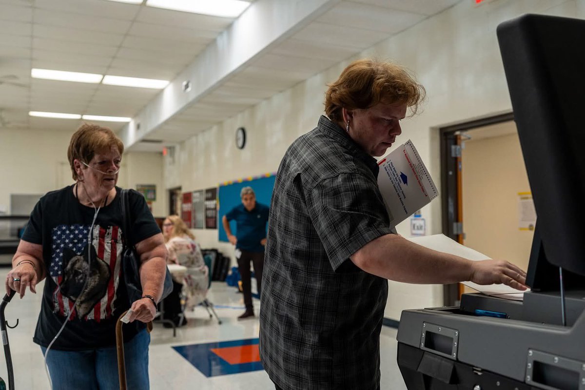 visualdavid's tweet photo. Here are a few moments we captured from Michigan’s primary day. For more Election Day coverage and work from the Detroit Free Press staff, visit @freep or click the link the comments. https://t.co/M3laetoZXS