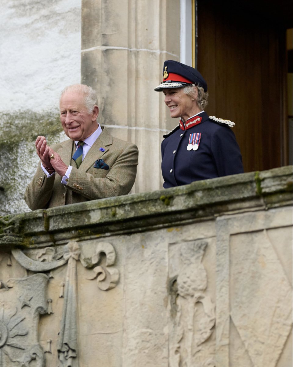 RoyalFamily's tweet photo. The King has visited Dingwall, in the Scottish Highlands, as the town celebrates 800 years since it was granted Royal Burgh status. 

👩‍🚒 His Majesty met volunteers, community groups, young people and emergency service representatives who embody the creative and community spirit of the town. 

🎖️ The King presented the King’s Award for Voluntary Service to representatives of Evanton Wood Community Company, and Highland and Island Blood Bikes, in recognition of their support for the community.

🎶 His Majesty also heard performances from local music groups and Highland Dancers. 

Thank you to everyone who came to say hello!