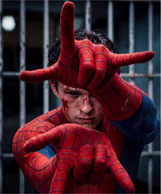 Its_CineHub's tweet photo. #SpidermanBrandNewDay has started its 2nd WEEKEND on RECORD BREAKING OCCUPANCY EVETYWHERE💥

By Sunday it will be crossing $ 2 Billion gross at the Box-Office and will be targeting $ 3 Billion figure in its LIFETIME RUN ✅ 

UNBELIEVABLE- UNIMAGINABLE and OUT OF THE WORLD PERFORMANCE 🧨 #Spiderman