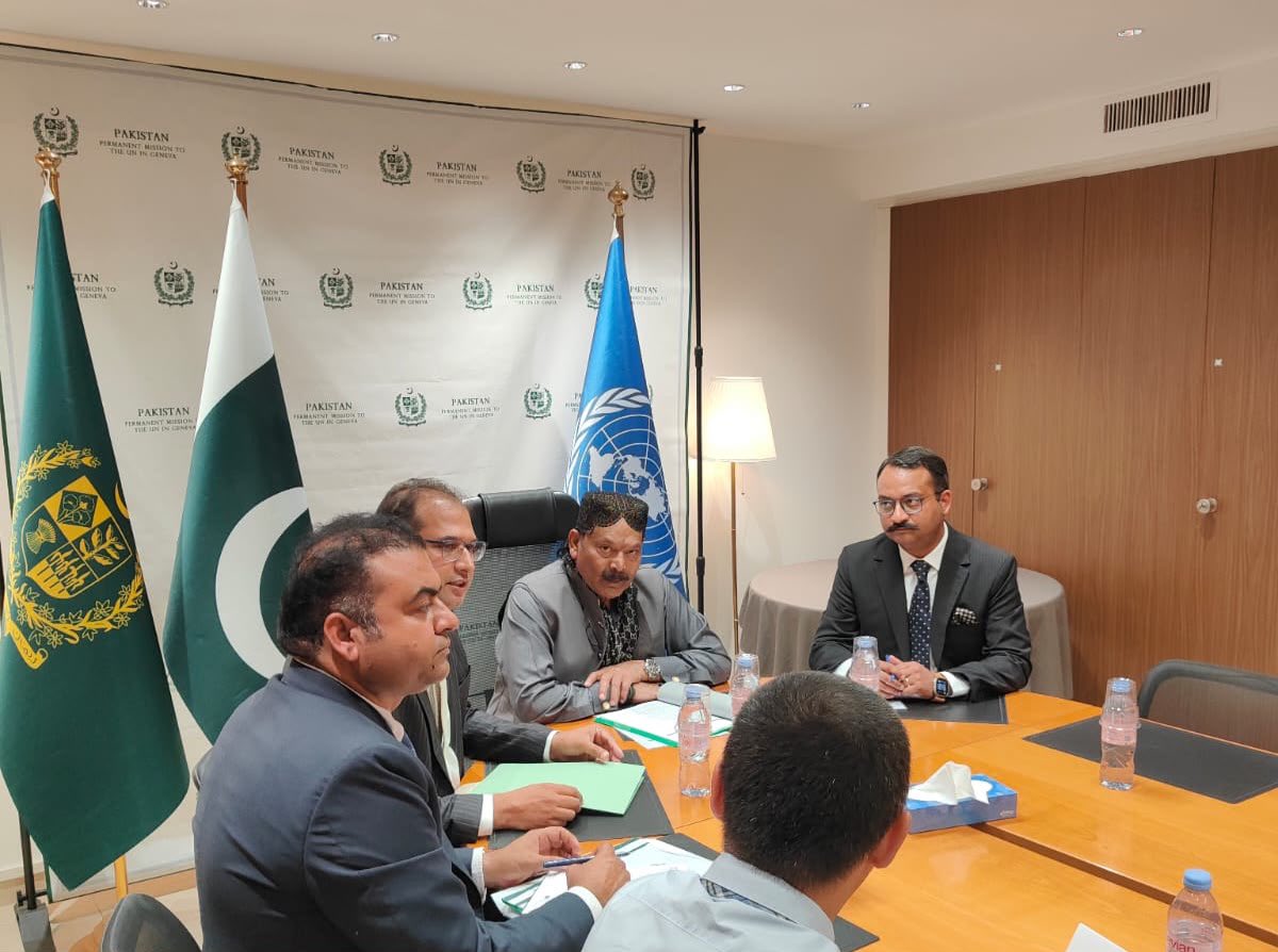 PakUN_Geneva's tweet photo. During his visit to Geneva, Federal Minister/Chairman of the Parliamentary Committee on Kashmir, Rana Muhammad Qasim Noon, interacted with @OICinGeneva.

The Federal Minister/Chairman 

➡️Shared Pakistan’s perspective on developments in Indian Illegally Occupied Jammu & Kashmir (IIOJK) and the implications of the non-resolution of the Jammu & Kashmir dispute on peace and security, development and human rights in South Asia and beyond. 

➡️Appreciated the @OIC_OCI Member States’ principled position on the Jammu & Kashmir dispute.

➡️Highlighted continuing human rights violations in IIOJK, with the situation worsening since India’s illegal and unilateral actions of 5 August 2019.

Pakistan will continue to extend political, moral and diplomatic support to the just cause of the people of Jammu & Kashmir.