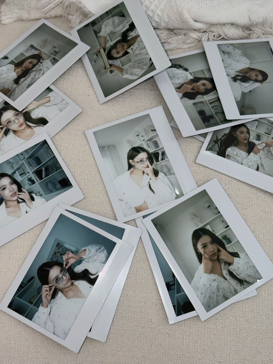 shelndao's tweet photo. these polaroids 🫠

SHELLYPUNDAO LIVE JIANGNAN
#JiangnanxShellyPundao
#shellypundao https://t.co/gd1QJaVDkV