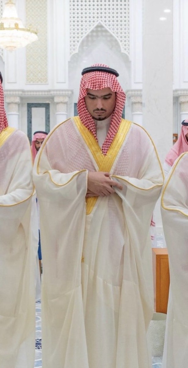 HRHRBNSALMAAN's tweet photo. اللهم اكتب له الخير حيث كان وبارك له في عمره وعمله 🤍 https://t.co/76qe8Ve8Dd