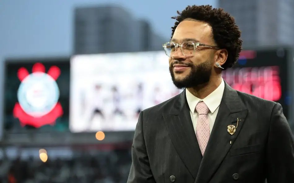 alambradoraiz's tweet photo. E é justamente por isso que essa novela Memphis já passou de todos os limites.

Você está sem Yuri Alberto.

Acabou de ser eliminado.

Tem Libertadores em SEIS dias.

O jogador passou nos exames.

Ou renova ou não renova. https://t.co/qlY4vfMuXa