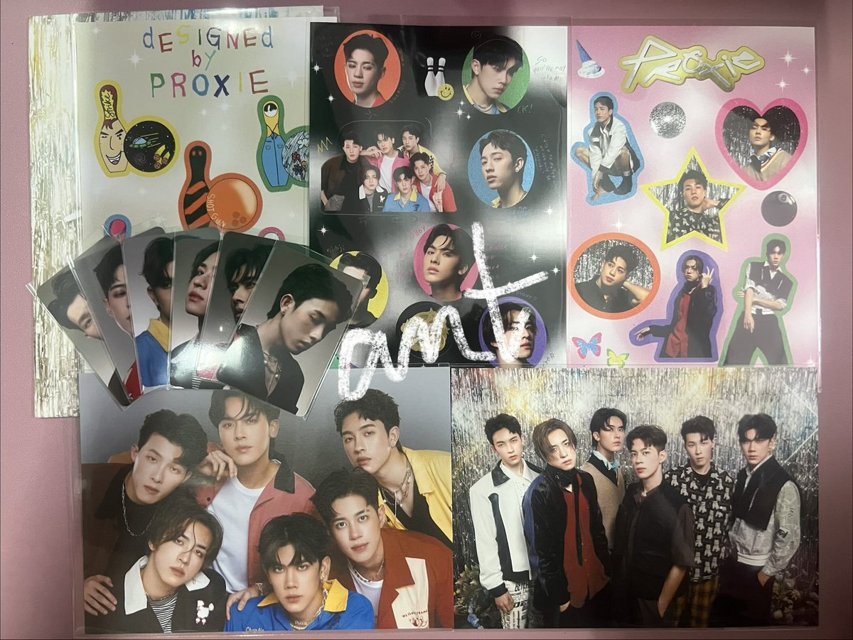 anantantt's tweet photo. WTS ปล่อยเมิช ได้ของตามภาพ
#ตลาดนัดพ้อกสี #ตลาดนัดproxie

🧡 ที่ไม่รัก (1) 80
💛 ตบปาก+คอนเสป (7) 80
💚 ตบปาก ไม่ได้คอนเสป (2) 30
🩷 พรุ่งนี้ค่อยเลิกได้ไหม สุ่มคอนเสป (6) 80
🩵 ดีอยู่แล้วที่ต้องลา สุ่มคอนเสป+การ์ดกีตาร์ (5) 80
💜 ค่าส่ง 40 ซื้อเยอะลดได้ค่ะ 🫶🏻 https://t.co/M8KmH3hx8j