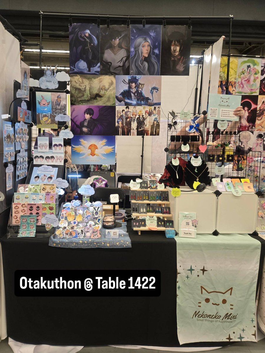 kailin_rui's tweet photo. @nekoneko_mini and I are at Otakuthon this weekend! Come visit us at table 1422 🥹 

I'm giving away free Valko pin with the purchase of any LADS sticker sheet or acrylic keychain! AWOOO!!! 🐺♥️🍫  

#otakuthon #valkoisloved #bringvalkoback #全世界都爱敖尹 https://t.co/eFgBrhPgSk