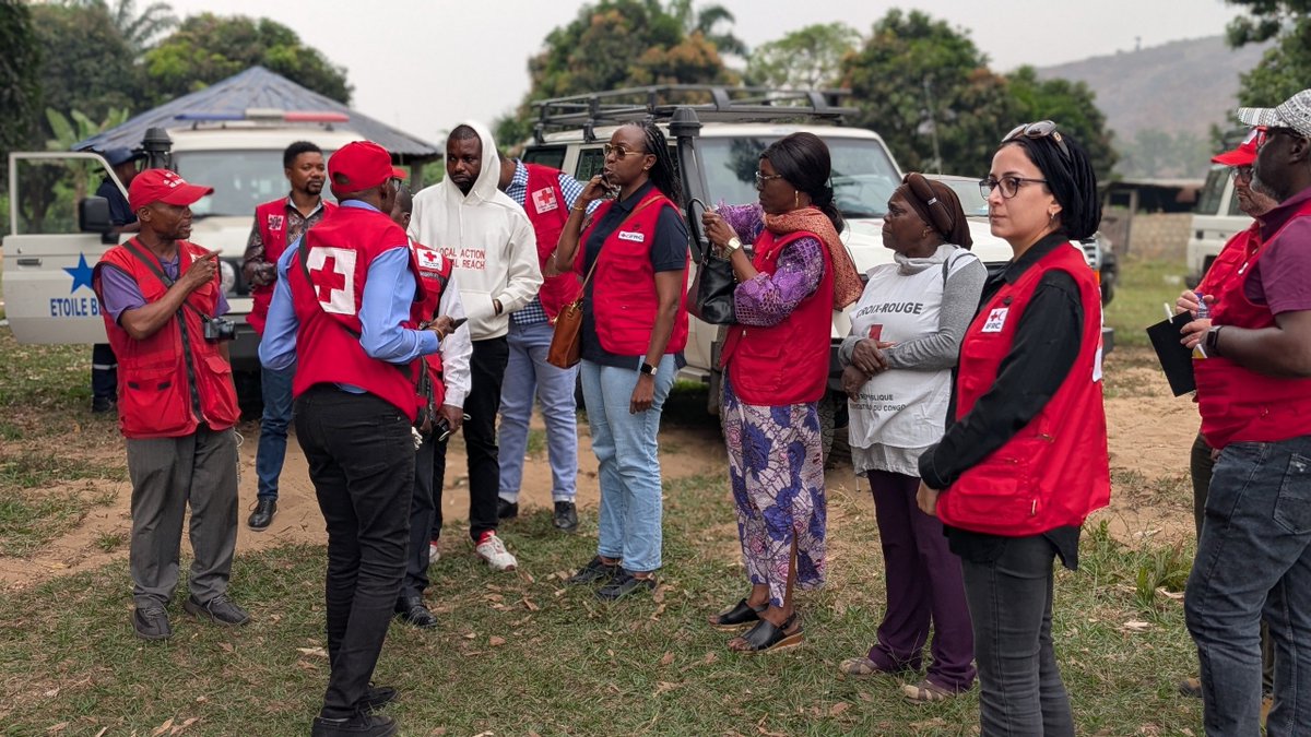 A_Kestens's tweet photo. Stopping Ebola means staying ahead of the virus.

At Maluku's Bende Bende Port, one of the #DRC's busiest lake crossings, @Croix_Rouge_RDC volunteers are working alongside health authorities and partners to support health screening, registration and community engagement for hundreds of travelers every day.

This week, @IFRCAfrica teams visited the site to assess operational needs and strengthen support where it matters most: at the front line of disease prevention.

Every traveler reached is another opportunity to detect risks early, build trust and help prevent further transmission.