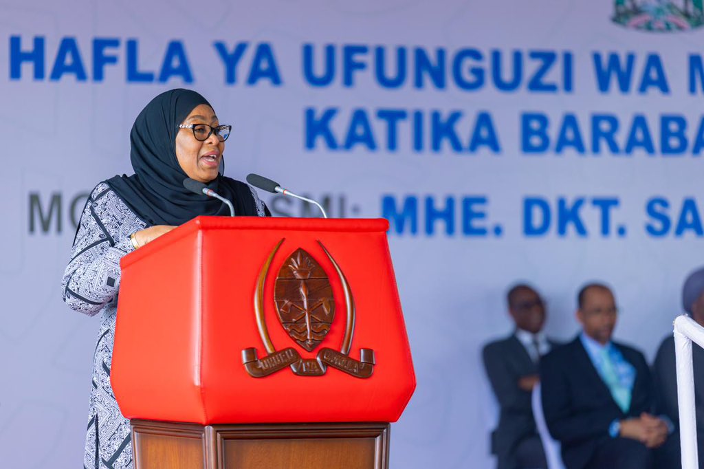DumeJeusii's tweet photo. Rais Samia Suluhu Hassan anaendelea kutekeleza miradi mikubwa ya maendeleo. Uzinduzi wa BRT Mbagala ni ushahidi wa dhamira hiyo. https://t.co/7rZVpB7sUs