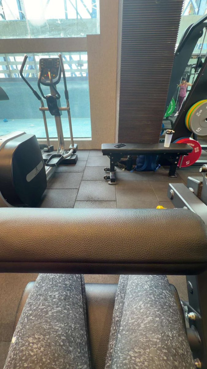 Admire_Farrhana's tweet photo. @Farrhana_bhatt @Nidhi01111 We’re moving the gym snaps bbg! 💪🏼❤️‍🔥 https://t.co/IVAT85z8fW