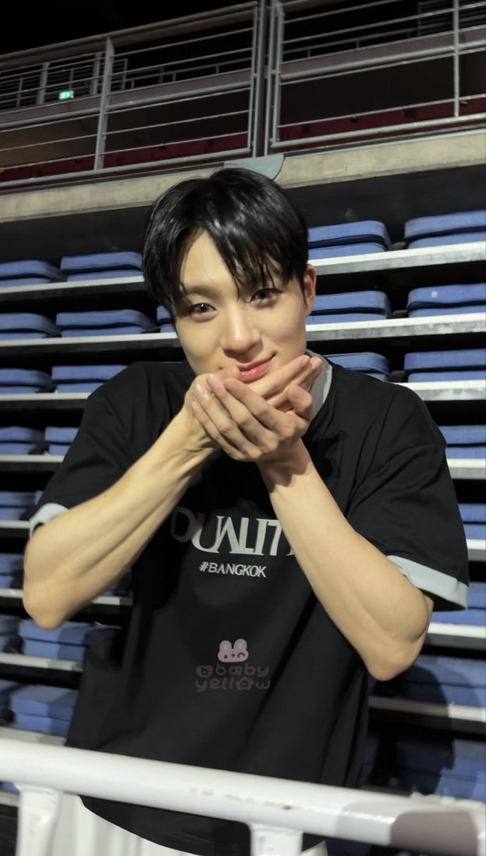 bbabyyellow's tweet photo. 260807 #JENO #제노 

제노 아궁빵🍞

#NCTJNJM_FANMEETING_TOUR #NCTJNJM_FANMEETING_TOUR_DUALITY https://t.co/MAxmrXvrfZ