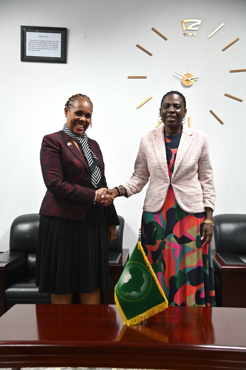 awakimani's tweet photo. @IOMatAU was pleased to meet  H.E @amma_twumamoah AU HHS Commissioner to discuss JLMP, Migration Governance &amp;  Continental GCM PoA, Libya TTF, AMR 3rd edition, AU Migration &amp; Climate Change Strategy &amp; DOHA Dialogue #partnerships for safe,orderly and regular migration. https://t.co/ljdVJMoZ3J
