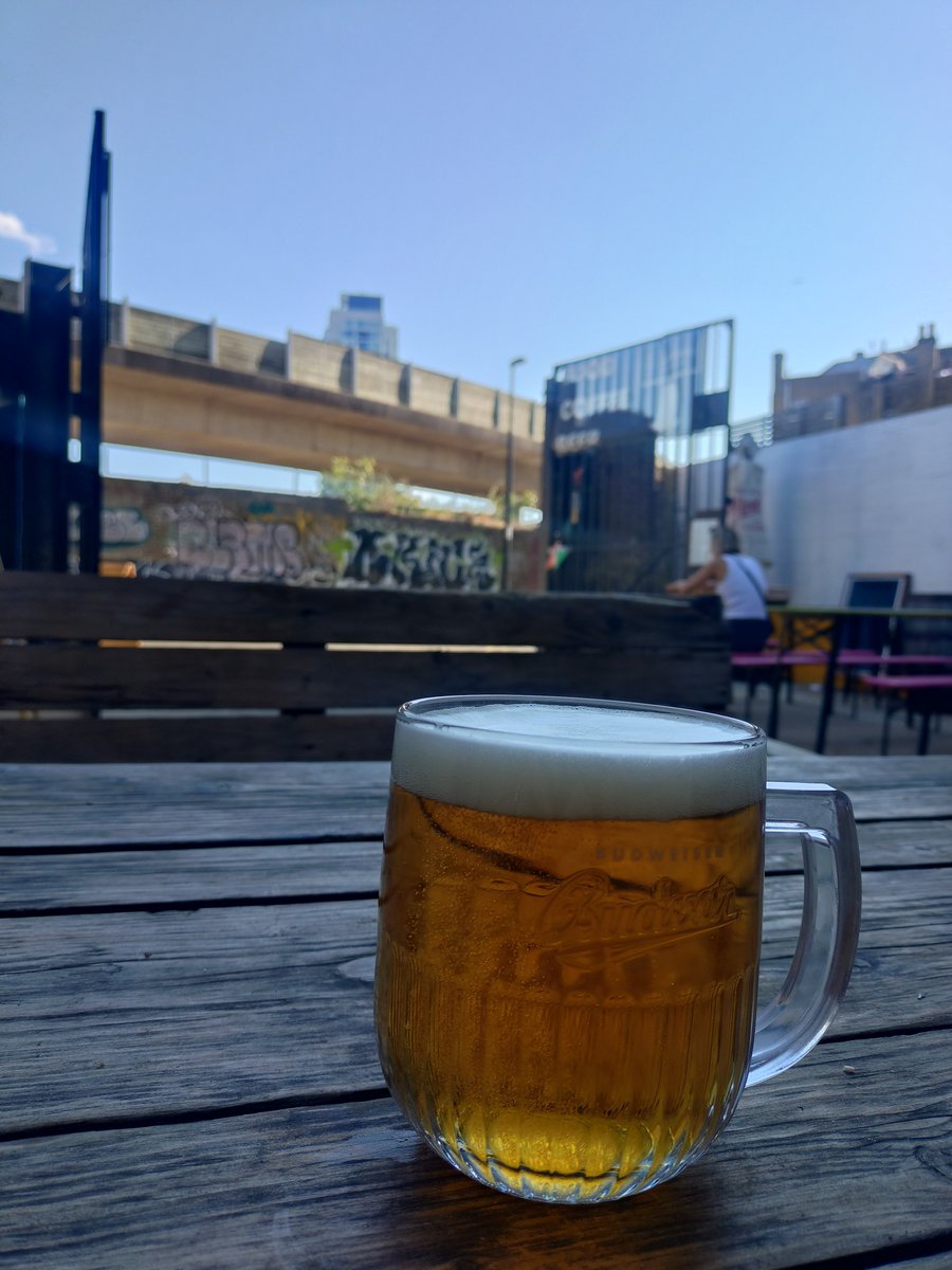 SELondonBoozers's tweet photo. pit stop for a beer in the shade @ 'Little Yak'... Budvar £6.60 #SE8 🍻🍻 https://t.co/iwLzvSYInz