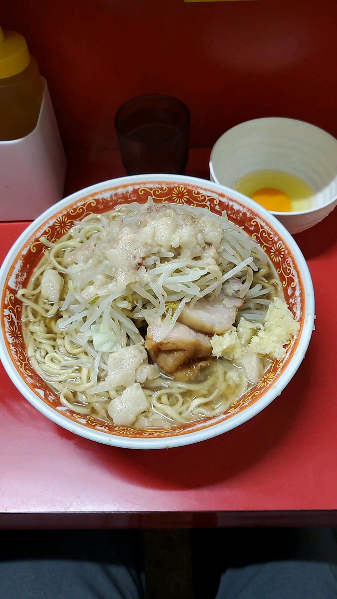 jilo_fuji_com's tweet photo. 二郎　上野毛店
@KaminogeJiro 

2026年175杯目
大ラーメンカタカタYNA+生たまご

3回目。
醤油ラーメンを喰らいたい時はここ。 https://t.co/NwGQrlKNAp