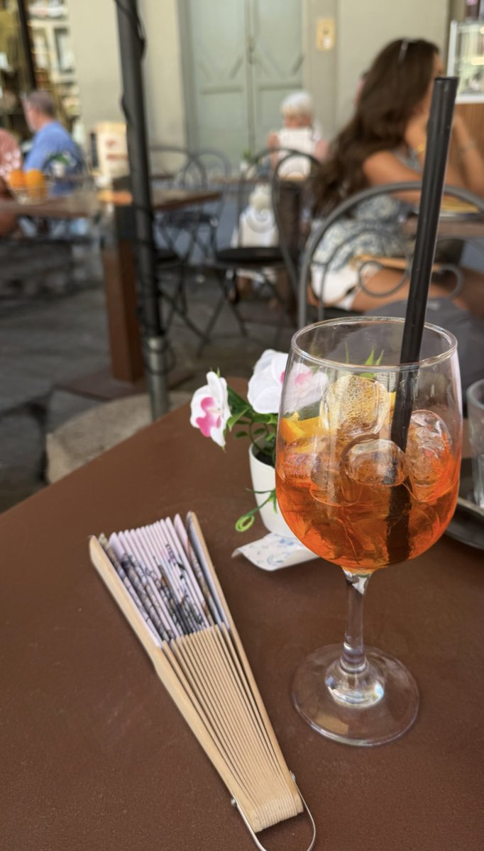 spoilxelle's tweet photo. spending simps money in Italy, nothing better ✨🍹 https://t.co/vAtHgowJAM