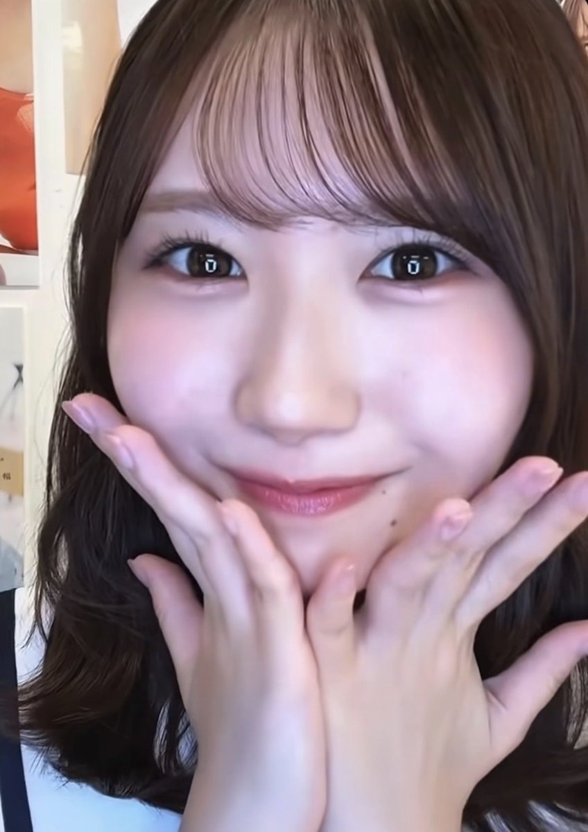 amnosmart's tweet photo. 反則級の可愛さしてるな
#hinatagram
#藤嶌果歩 https://t.co/KjUjYXzA1g