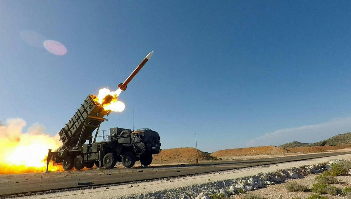 P_Kallioniemi's tweet photo. Ukraine needs Patriot missiles.

Germany, the Netherlands, Spain, Greece, Poland and Sweden also have Patriot missiles.

Europe could do more to help Ukraine defend its cities and critical infrastructure from Russian ballistic missile attacks. https://t.co/zYHatYV8iy