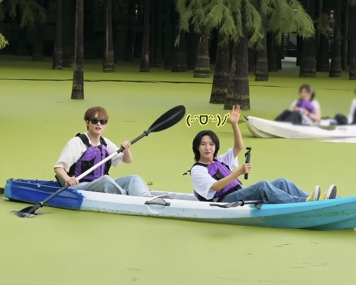 cherrysapzuza's tweet photo. ไปปั่นเป็ดกับน้องจีซองก็กรี๊ด ไปพายเรือ(นอน)กับน้องเล่อก็กรี๊ด เสียงดีจริงๆลูกใคร555555555555 https://t.co/2Ez6a4xTkL