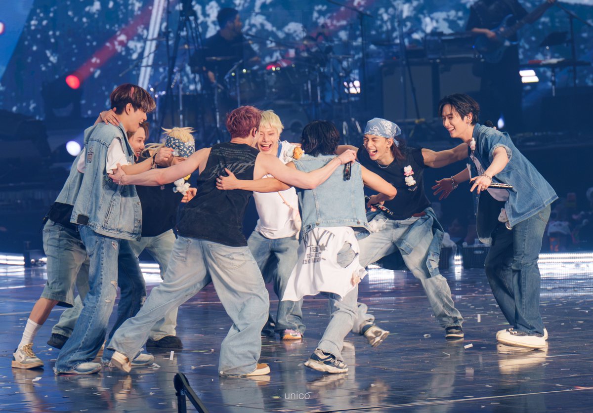 unico190402's tweet photo. 260801 Stray Kids RUN IT SEOUL D4 #straykids #스트레이키즈 https://t.co/vgjzEo4Y8m