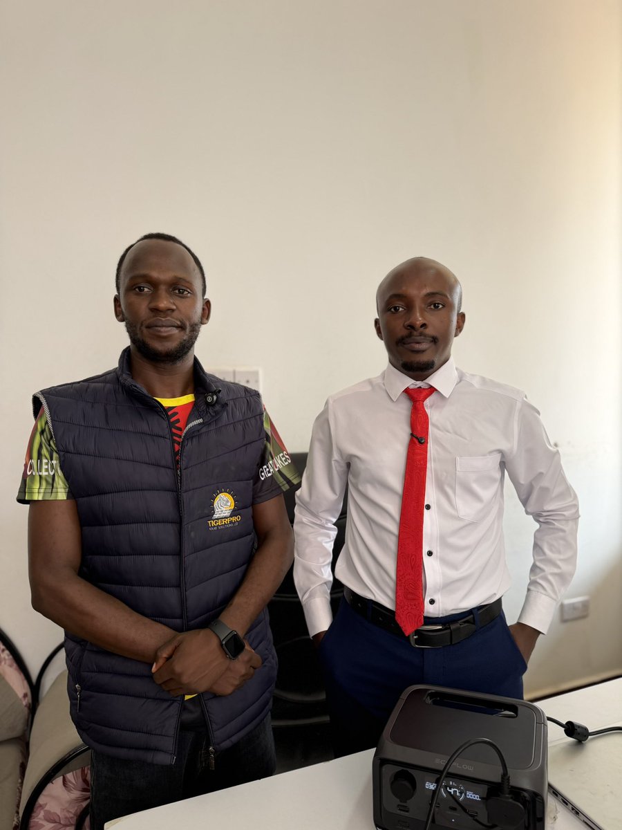 tigerproSolar's tweet photo. Meet @hakiza256 the founder of Vestafi a company redefining Apartment business. Imagine co-owning an apartment, a condo or a short stay apartment?. Well, today he procured our ecoflow power station and its already doing wonders. No more worrying about the planned and unplanned power shutdowna by UEDCL. #Solar4All #EverythingSolar#Vestafi
@Uganda_Expozed @WasswaEmma_ @wekesa_amos @nuwatwijuka