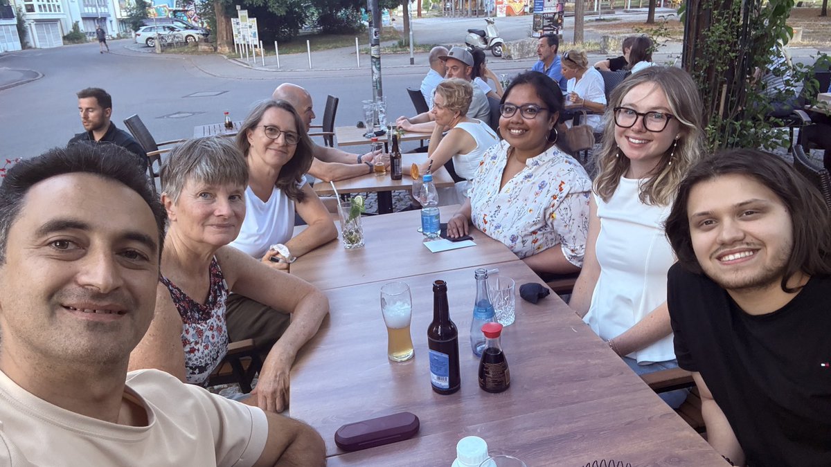 DebanganaMoitra's tweet photo. Bittersweet farewells: Skylar returns to the US after her DAAD internship under my supervision, many thanks to her for three cheerful, hardworking months and excellent lab work. Vahid, thanks for supporting me since I began my PhD.  Thanks to Birgit for a wonderful dinner! https://t.co/fRSZ43n38o