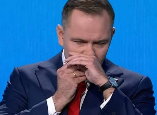 NigdyWiecejPiS's tweet photo. Czy jesteś za tym, żeby tow. Batyrow został poddany przymusowemu badaniu na obecność narkotyków? https://t.co/hjbFTBz6Z6