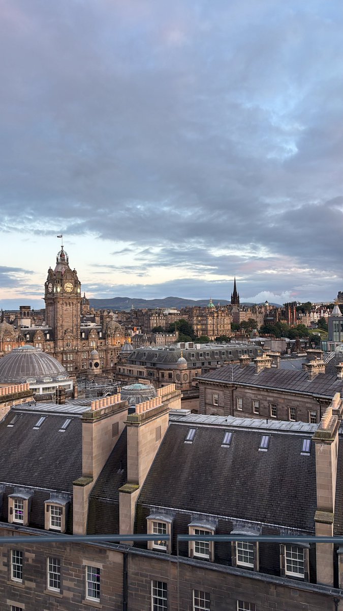 ax_aly3's tweet photo. Edinburgh 🏴󠁧󠁢󠁳󠁣󠁴󠁿 https://t.co/6yjjw4yMr7