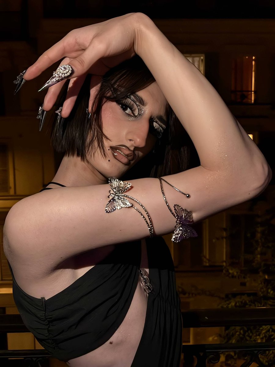 bamboo_camelleo's tweet photo. #makeup #beauty #darkmakeup #makeuplook #fashion https://t.co/9O2aXbuyxW
