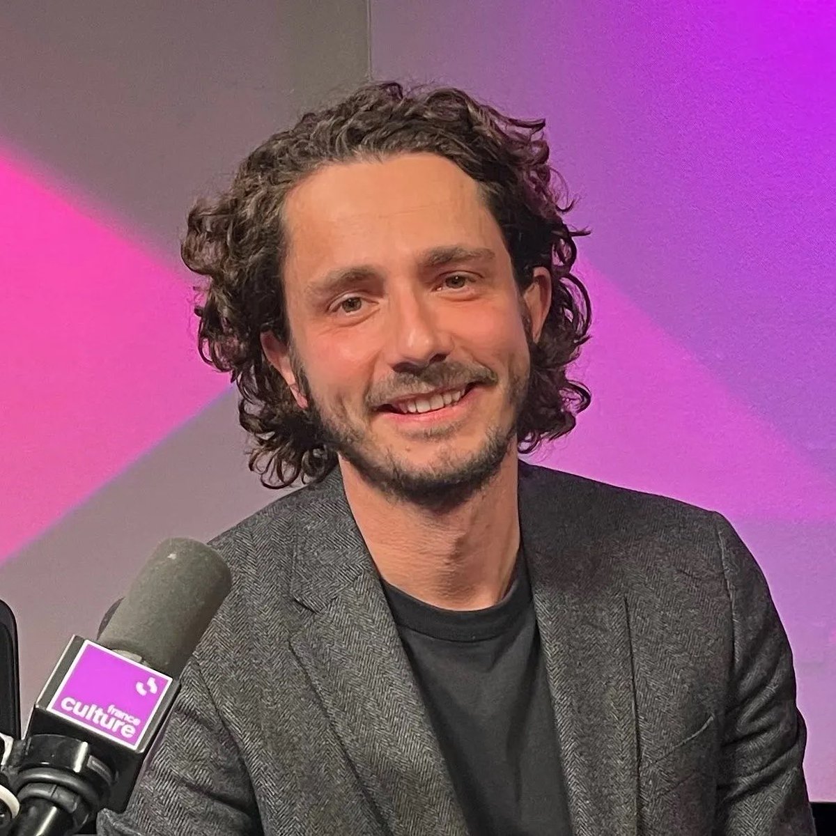 TribunePop23's tweet photo. 📂🇫🇷FLASH INFO - Trois heures après son communiqué où Guillaume Pley accuse ses anciennes équipes d’avoir envoyé les messages à des fans mineures.

L’un d’eux, flodelaradio, dément fermement et parle de mensonge ! https://t.co/HEYNwI08kZ