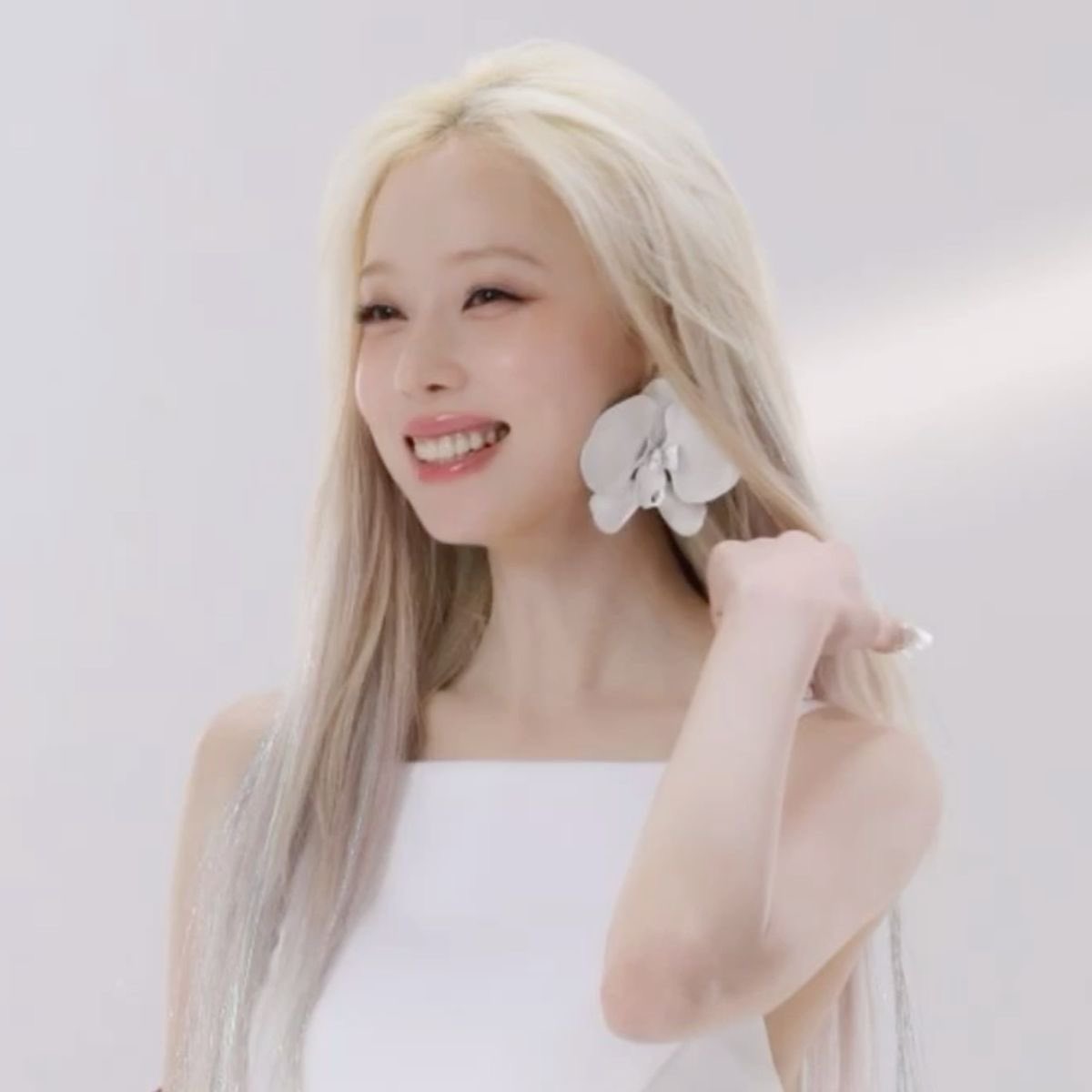 _playgroundlove's tweet photo. ⠀⠀⠀⠀⠀⠀
                   ࣪       ︵ֺ︵  ㅤ ㅤ𝜚      ۪ ⠀⠀ ⪩⪨
⠀⠀୧⠀⠀𓈒⠀⠀ ֺ    mu     ࣭   ⠀﹙#edtwt intro.﹚
⠀☆゙      ۪  ugw:30kg      ࣪ ྀ      ࡛       🍙    𓂃
⠀爱    ࿁ ⠀ ˚⠀    ︩︪ ׅshe ⸝  her.⠀⠀ ೀ⠀ ⠀ꞌꞋ ࣪ 

               ♡  ノ  ↻ to be moots https://t.co/jvqh7z5gim