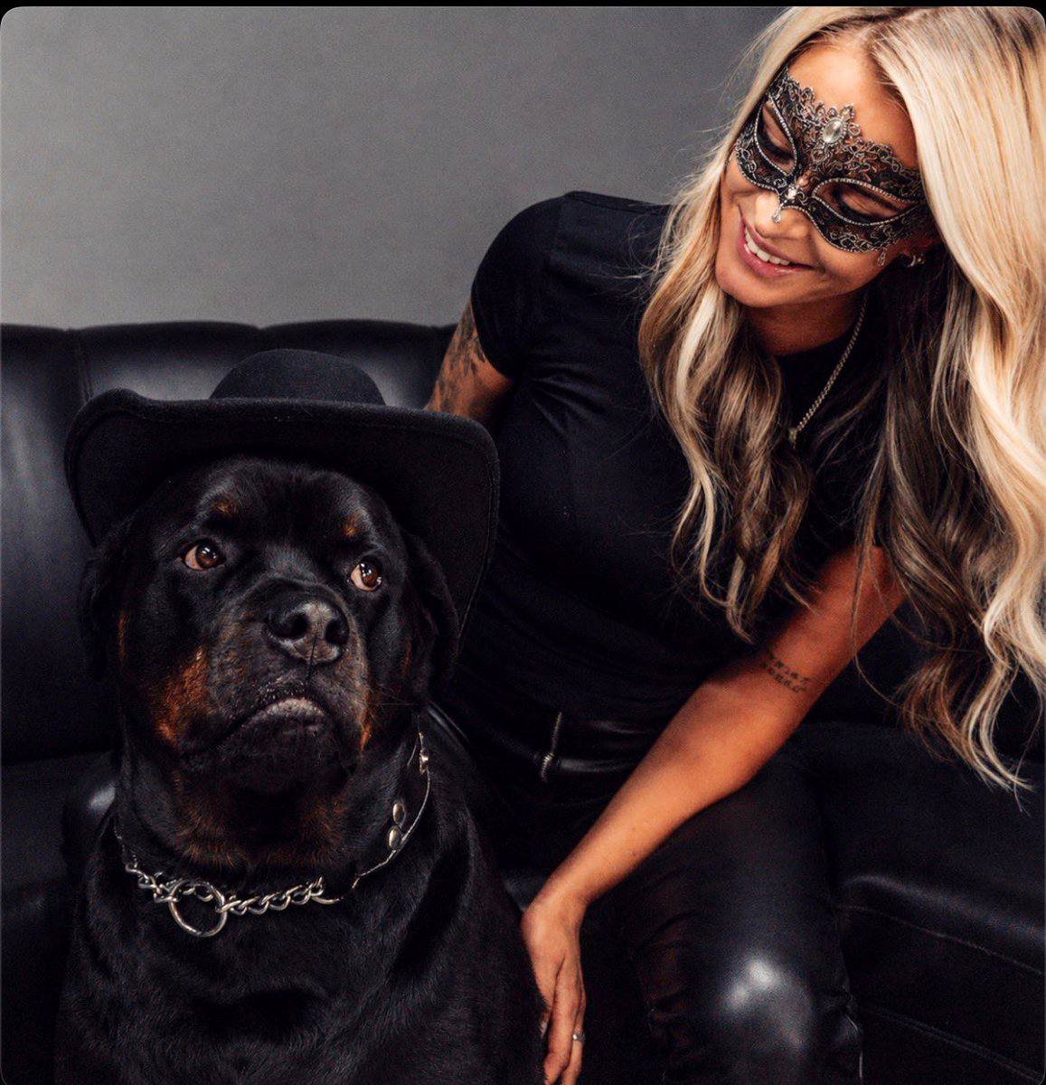 BandyBaxbie's tweet photo. https://t.co/gSklPg9hRD
https://t.co/gSklPg9hRD
Just a girl who loves her 🐕 keeping it calm and erotically satisfied with this sweet knott🤤🥵💦 #dogs #USA2026 #dogsdoitbetter #redrocket #dogslut https://t.co/qmoo1NqaV2