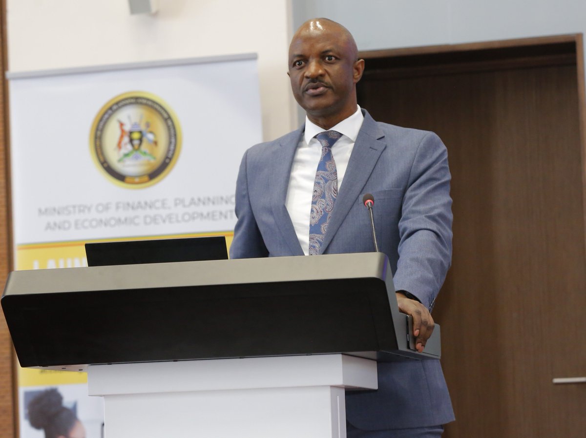 mofpedU's tweet photo. DID YOU KNOW?

Effective FY 2025/26
Government begun implementing a strategy to eliminate domestic arrears over the medium term.

Accordingly payments are prioritised according to the following categories:
1️⃣Domestic suppliers of goods and services.
2️⃣Statutory expenses
3️⃣Contractors of works and transport,energy,water and classified.
4️⃣ Taxes and deductions
5️⃣Utilities
6️⃣Compensations administered by the Uganda Land Commission,@ministry_lands & @MoJCA_UG

For FY 2026/27 as stated in the Budget Execution Circular,Shs 317 billion was set aside for settlement of domestic arrears. Payment of arrears shall be guided by the stock verified by @OAG_Uganda

Accounting Officers who accrue domestic arrears will be sanctioned through non- renewal of their contracts as Accounting Officers. 

Non compliant Accounting Officers will also be prohibited from entering into any new contracts without prior confirmation of resources available and will be held personally liable for causing domestic arrears.
#DoingMore
#BudgetExecution
#Accountability