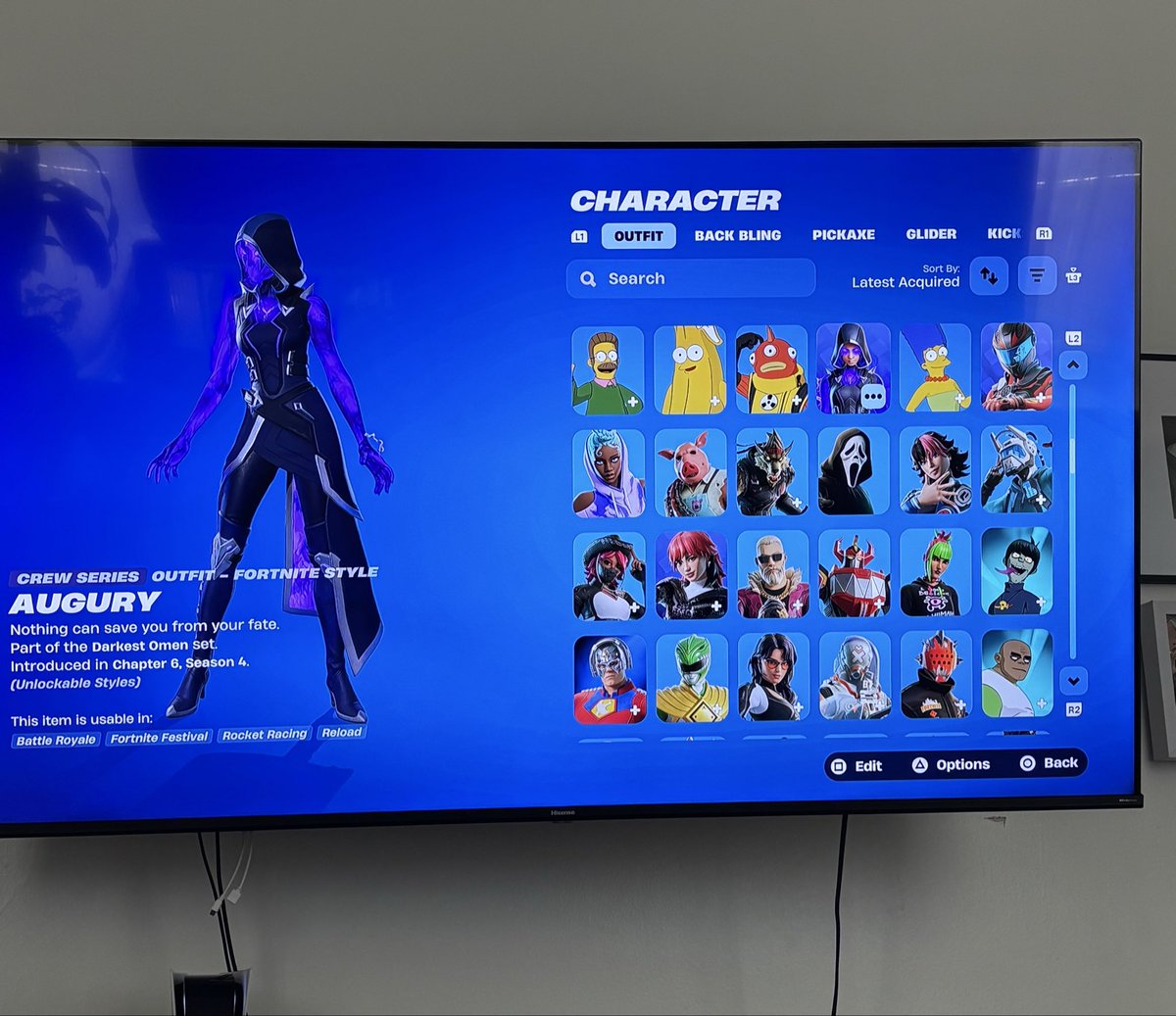 prbrownzz's tweet photo. @FortniteStatus @Fortnite  are you guys going to fix the highlight for when scrolling over items in locker? It’s really annoying. https://t.co/ZsnesDQTCR