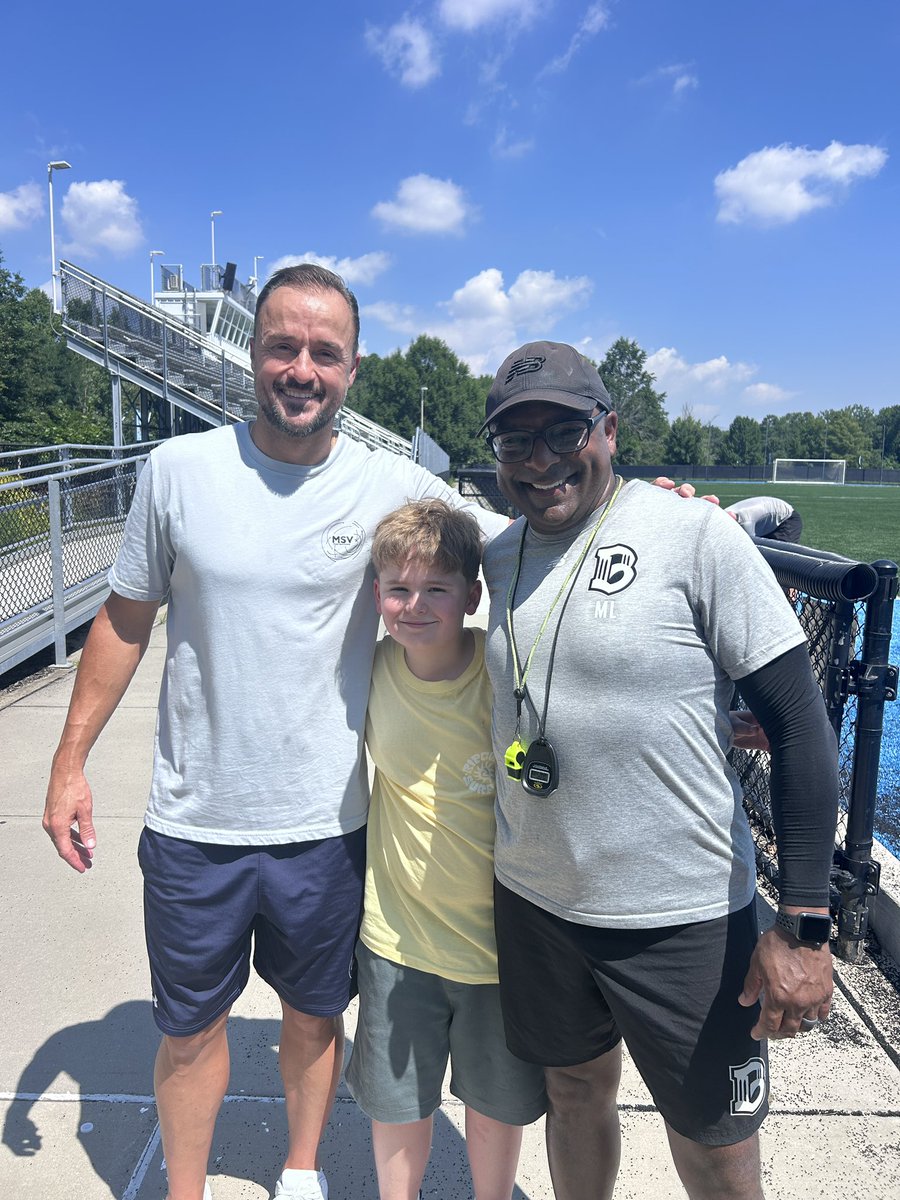 FredMoojen's tweet photo. Great morning in NYC watching our client @nishi_s01 train ahead of his game tomorrow! โฝ๏ธ๐ฅ
So currently plays in the @uslchampionship with @_BrooklynMfc
๐ธ With Brooklyn FC Head Coach Marlon LeBlanc.
#MSVPro #NYC #BrooklynFC #USLChampionship https://t.co/C4YMKh49cS