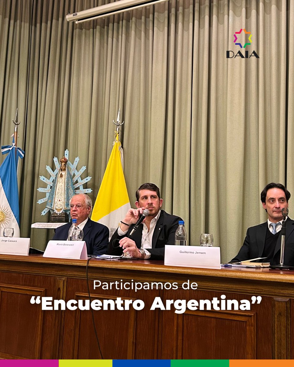 DAIAArgentina's tweet photo. Participamos de “Encuentro Argentina”, un espacio plural y federal de diálogo y cooperación orientado a fortalecer la convivencia democrática, el respeto por las instituciones y la construcción de consensos en favor del bien común, organizado por la Comisión Nacional de Justicia y Paz (CEA) y la Alianza Cristiana de Iglesias Evangélicas de la República Argentina (ACIERA), llevado a cabo en la sede de la Conferencia Episcopal Argentina. 
En la ocasión el presidente de la DAIA fue expositor de uno de los paneles en el que se abordó la realidad entorno a la reflexión de la nueva encíclica del Papa León XIV: "Magnifica Humanitas: educación, trabajo y búsqueda del bien común"

Encuentro Argentina reúne a referentes de los sectores productivo, académico, gremial, religioso y social, con el propósito de promover el diálogo, la cooperación y la búsqueda de consensos necesarios para alcanzar soluciones compartidas a los desafíos prioritarios de nuestro país.
El presidente de la DAIA, Mauro Berenstein, fue acompañado por el Secretario de Diálogo Interconfesional de la entidad, Alberto Zimerman; Marcos Grabivker, integrante del CD de la DAIA y su director ejecutivo, Victor Garelik.