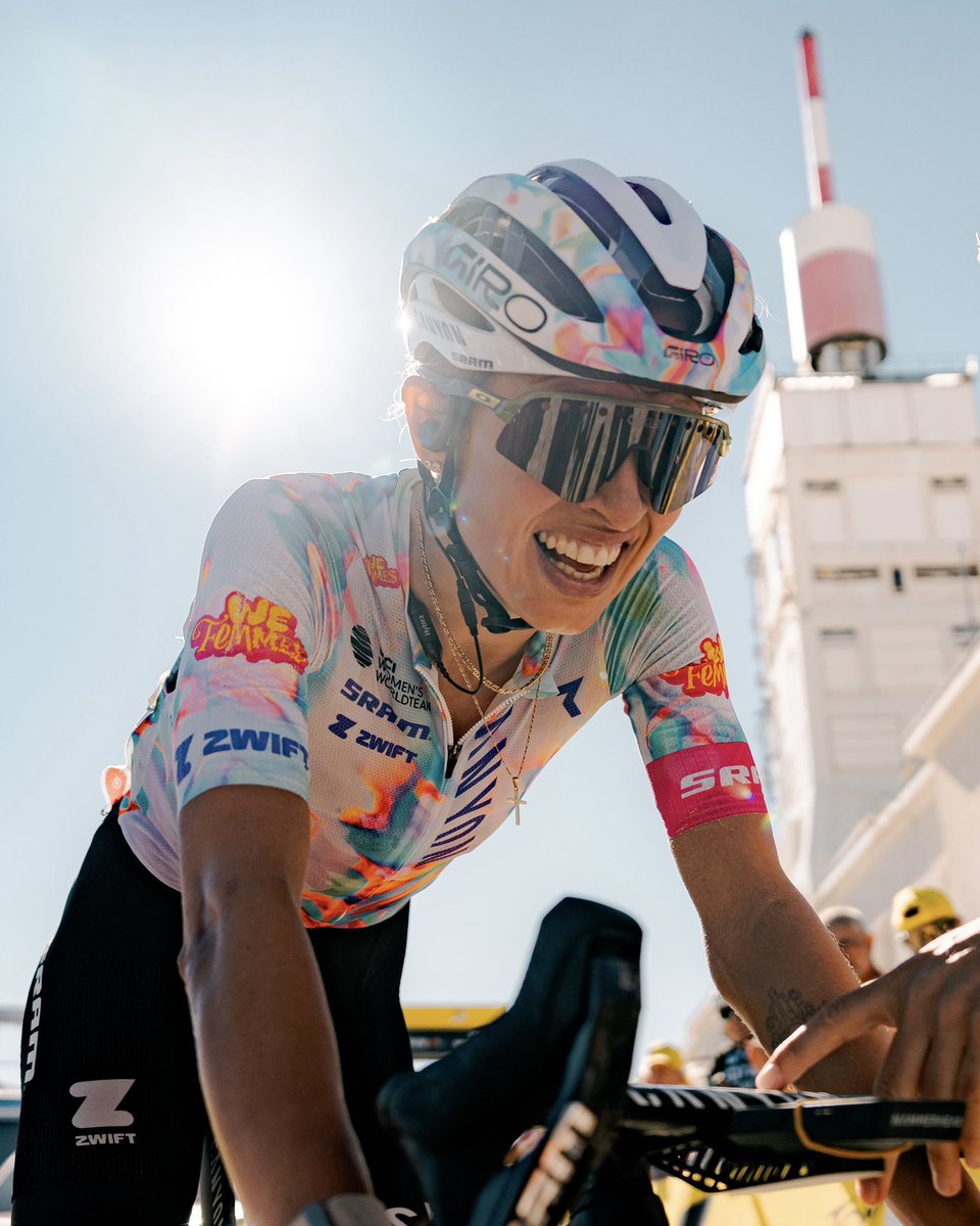 WMNcycling's tweet photo. K̶I̶N̶G̶ ̶O̶F̶ ̶T̶H̶E̶ ̶M̶O̶U̶N̶T̶A̶I̶N̶
QUEEN OF MONT VENTOUX. 👑

📷 @LucasAbad14 

#TDFF2026
#WatchTheFemmes https://t.co/yjb7FIdKC4