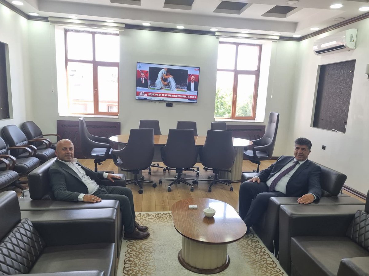 vedatergun25's tweet photo. 📍Pasinler

Kurumlar arası iş birliği ve ortak değerlerimizi istişare etmek adına bugün Pasinler Belediye Başkanımız Sayın Ünsal Sertoğlu beyi makamında ziyaret ettik. 

Değerli Başkanımıza misafirperverlikleri için teşekkür ediyorum. https://t.co/yUDkSObkWV