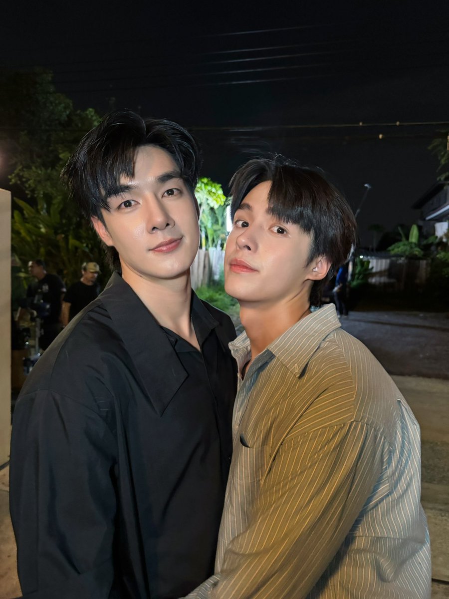 teehengarchive's tweet photo. #TeeBoonyakait #Hengmarkii #TeeHeng 

สเป็คผู้ชายในฝัน
✅ นักกีฬาทีมชาติ
✅ หน้าตาดี หุ่นดี สูง 184
✅ รักครอบครัว
✅ ตั้งใจทำงาน
✅ ขี้อายแต่ใส่ใจเราเป็นพิเศษ
✅ ขับรถ 300 กก มาพาไปกินข้าวเพราะเราบ่นว่าหิวข้าว
✅ ถือกระเป๋าให้
✅ ซื้อกาแฟให้ทุกเช้า
✅ ของฝากมีมาเสมอ ไม่ได้ไปเองก็ฝากคนอื่นซื้อให้
 
ทุกคนหาเจอยังคะ น้องเฮงหาเจอแล้วนะ