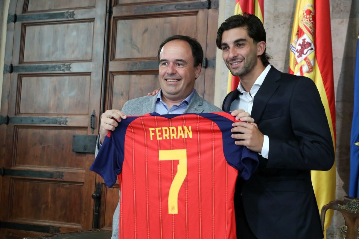 ValenciaBasecom tweet picture