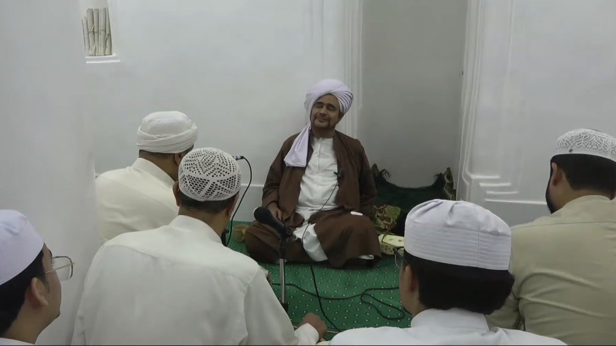 habibomar's tweet photo. مباشر Live: مجلس قراءة السيرة النبوية الشريفة، ومحاضرة للحبيب عمر بن حفيظ، في مسجد الإمام حسن بن عبدالرحمن السقاف، بحارة الخليف، تريم
https://t.co/VSPb55R5jc https://t.co/RWTatORy1B