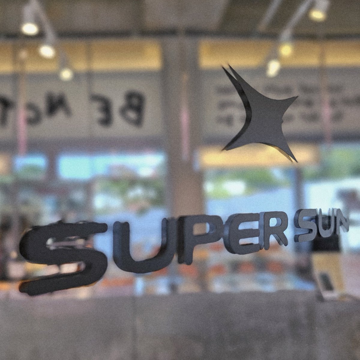 LO_znn_VE's tweet photo. โจ๏ธSuperSun
๋ฉ์ง ๋ชจ์ต ๊ทธ๋๋ก๐ค
.
#SUPERSUNxBAZAARHOUSE
#BAZAARHOUSE
#SuperSun
#ZeePruk @zee_pruk https://t.co/YS1vK2e8Cr