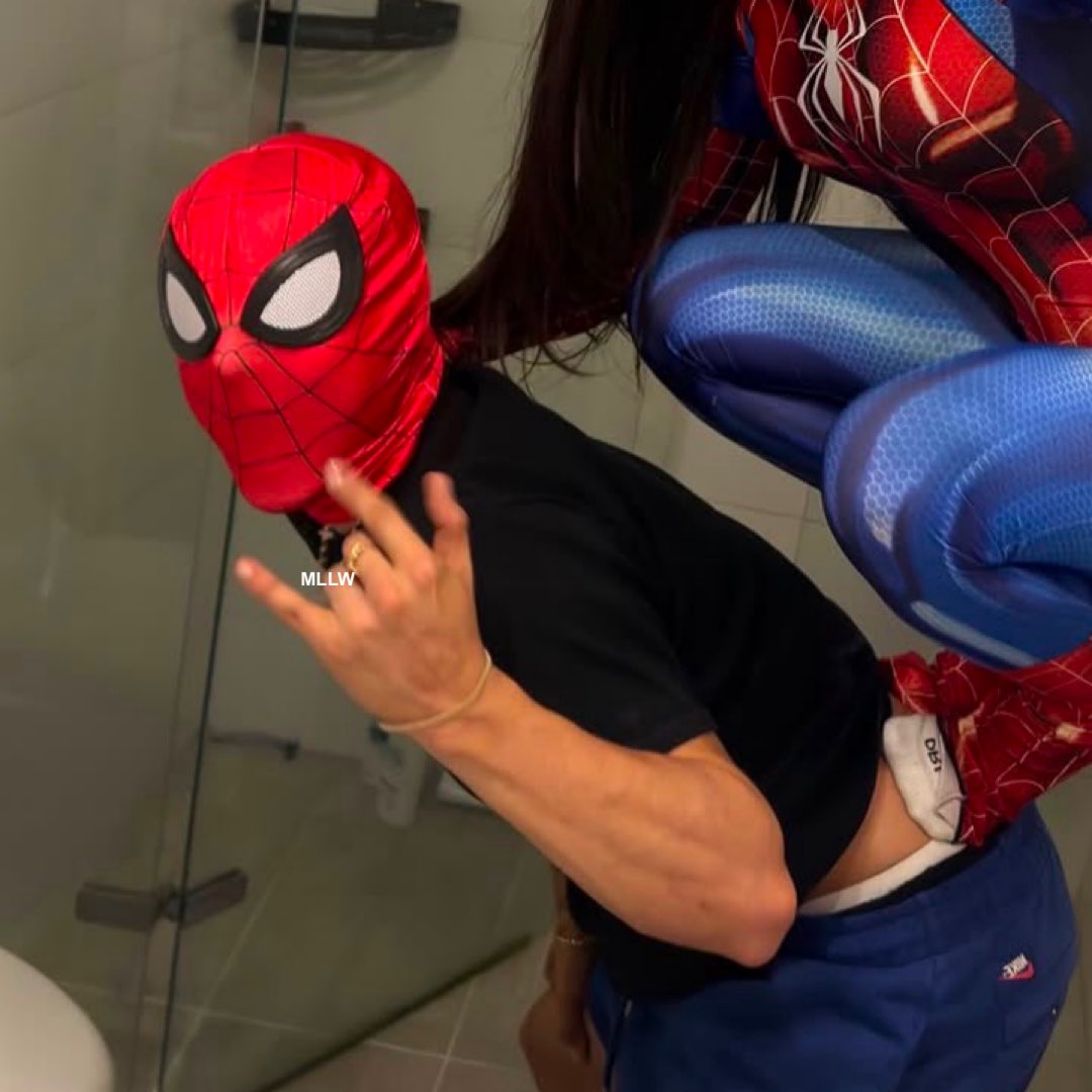 mllwlove_'s tweet photo. 🕸️🕸️ https://t.co/m5dSBuh89w