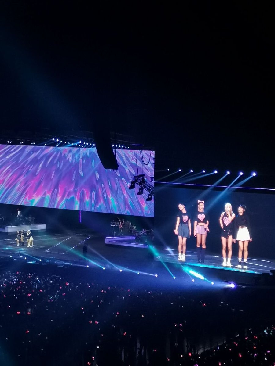 en_joyed's tweet photo. 10 years with my girls 🫶
Happy Anniversary @BLACKPINK 🖤💗

Nag-socmed lang just to celebrate these girls! 🫶🫶 
Uploaded the photos from my old phone because I miss them 😭 https://t.co/uxWizRHHLj