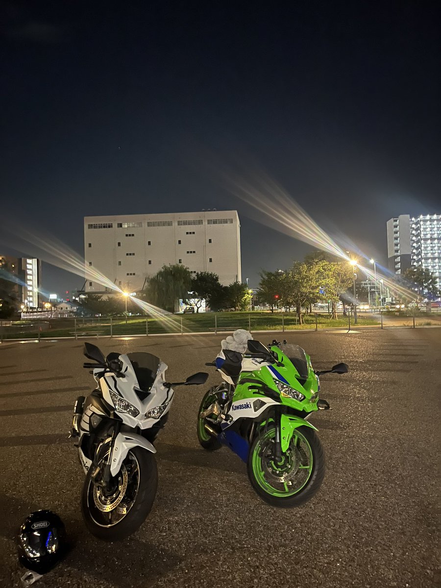 zx4r_sr's tweet photo. そうえば昨日のナイツー‼️ https://t.co/4tt3tTDRYR