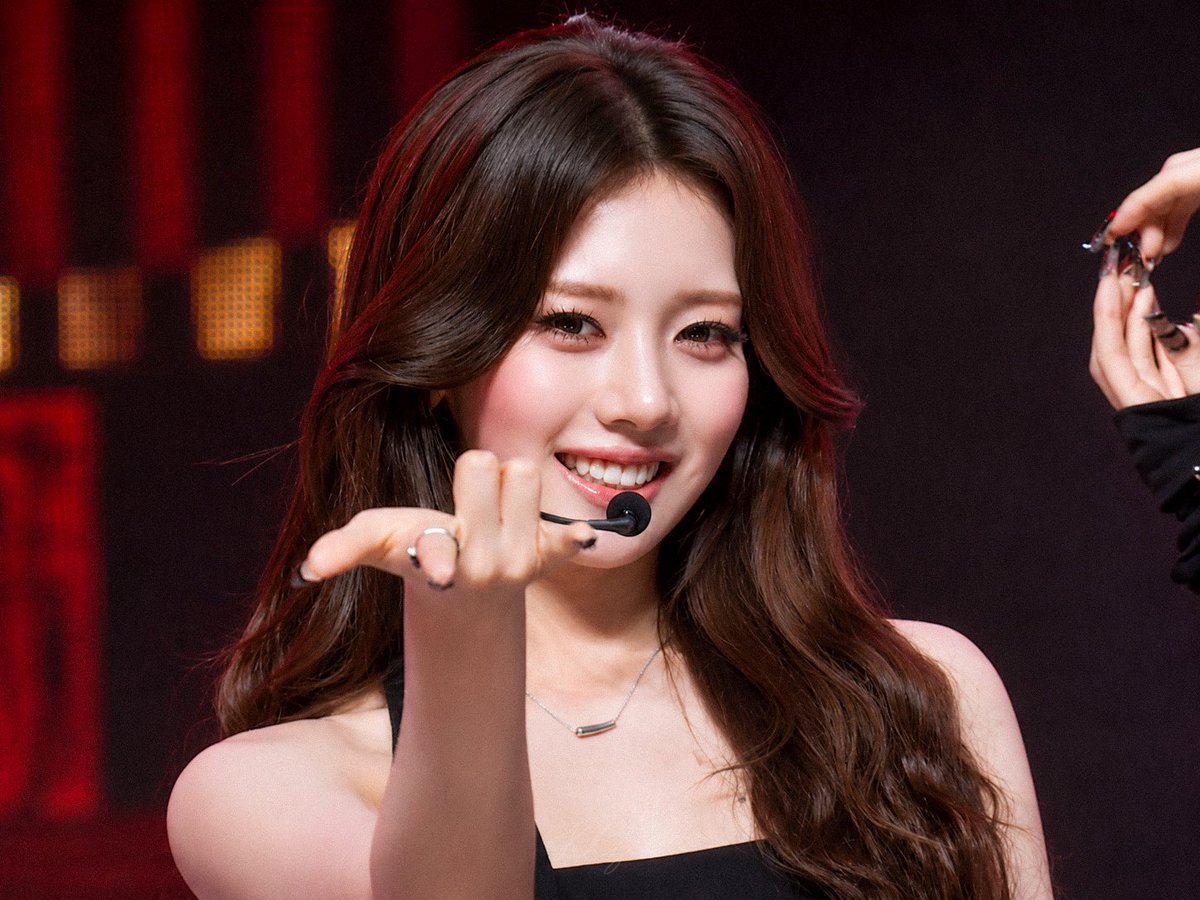 KLzBm7Mtz's tweet photo. 260806 Ending fairy M Countdown from IG mnet_official 🐼

#Rora #로라 #Babymonster #베이비먼스터 https://t.co/Uf41PHtp3F