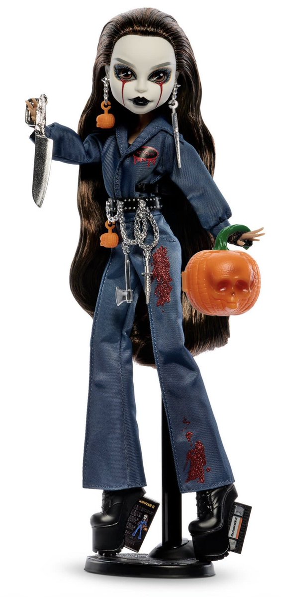 lyndvey's tweet photo. Why do I see no one talking about the Monster High Michael Myers Skullector coming out today???? I’m so excited, I can’t wait for her to ship!! https://t.co/s0fKfczefr