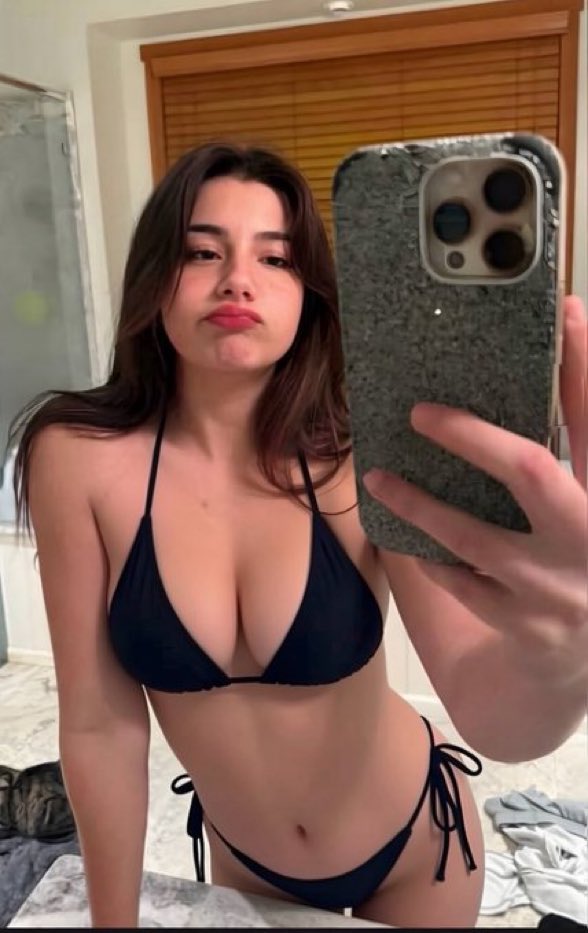 Scambratkiki's tweet photo. You wouldn't fall for an obvious ManScam right? 🤭

Im totally not going to stroke it while You fill My throne up~ ✨

catfish findom humanATM paypig hypno egirl teen goon humiliation sissy femdom joi scamass trans babecock shemale 2dfd pump https://t.co/ncGUBEfvmV