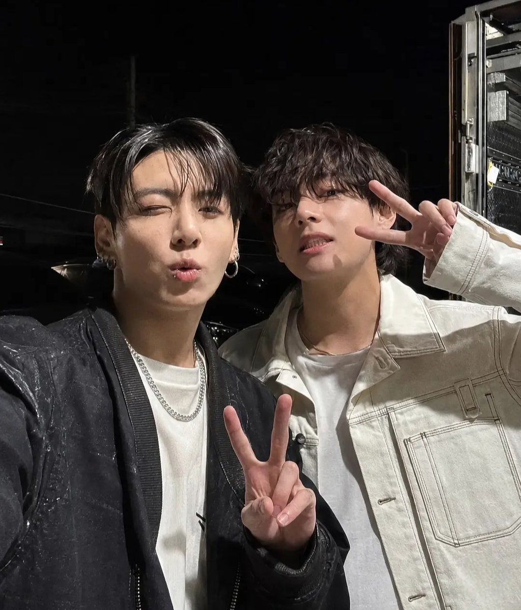 Jungkoo_gukkk97's tweet photo. https://t.co/8Ua4OFC5r1