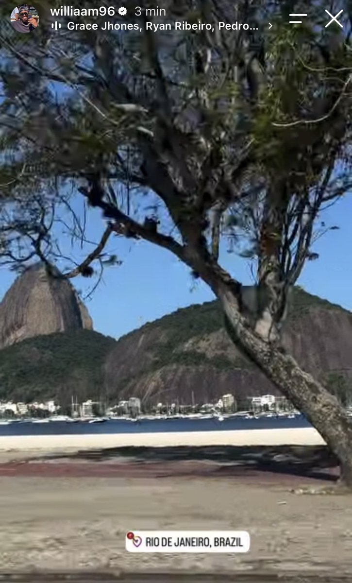 rodrigolima93_'s tweet photo. William Bento, agente de Luiz Henrique, compartilhou um stories hoje, no Rio de Janeiro.

William foi o executivo que teve um encontro com José Boto em Porto Alegre. 

Será que vem novidades por aí sobre a situação de Luiz Henrique? @ColunadoFla https://t.co/WZ2ozyF3BZ
