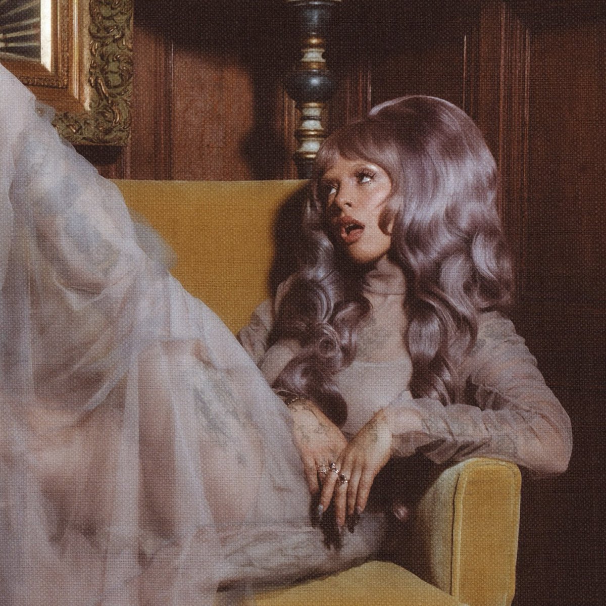 LlVlNGDECEASED's tweet photo. MELANIE MARTINEZ??? https://t.co/FplS3Q2nSr